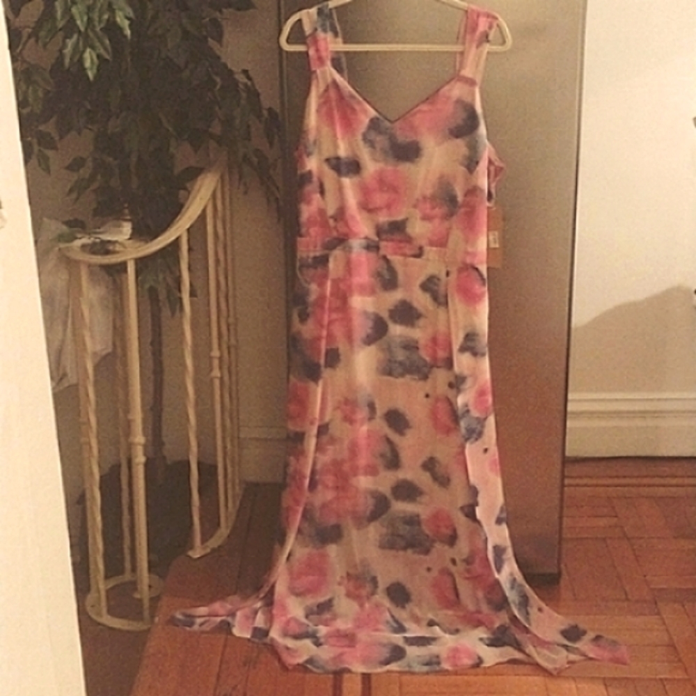 🌟NWT🌟 Rachel Roy Maxi Dress!!!😍🌷